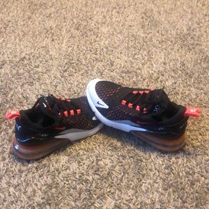 Girl Nike shoes size 5Y